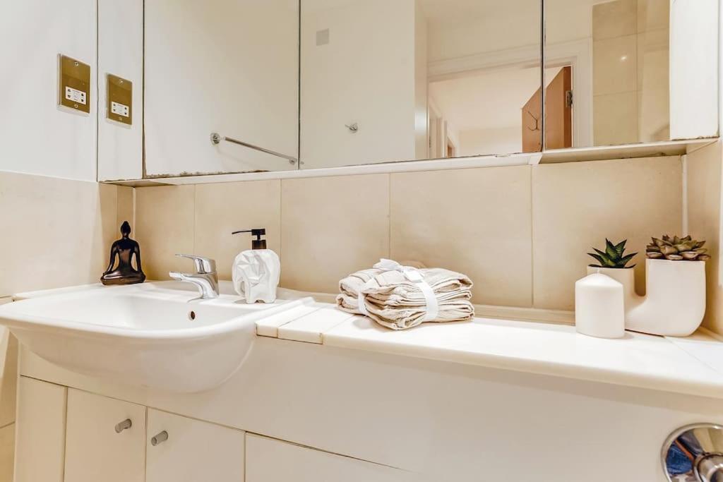 Spacious 1 Bedroom Apt Near Marble Arch London Eksteriør billede